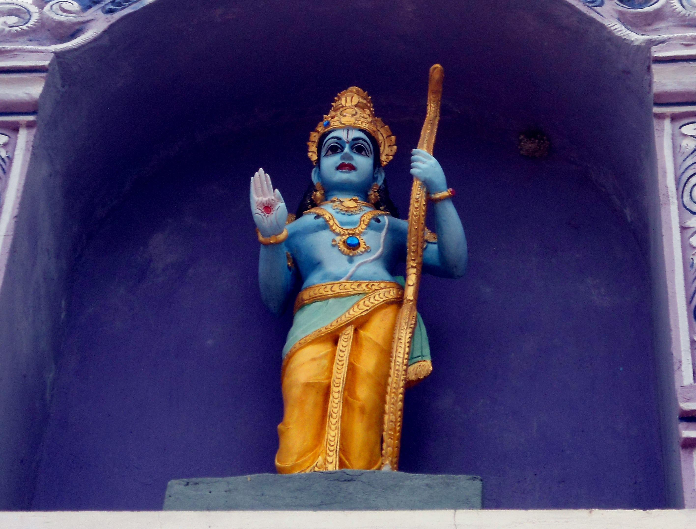 Lord_Rama_statue_at_Venkateswara_Temple_in_Midhilapuri_VUDA_colony