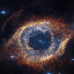 Screenshot_from_IMAX®_3D_movie_Hidden_Universe_showing_the_Helix_Nebula_in_infrared